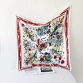 Zijden vierkante sjaal met bloemenprint en vintage rode rand en botanische motieven - Twill zijde / Rood
