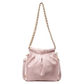 Rosa gesteppte Beuteltasche mit gerafftem Oberteil und goldener Kettenschultergurt - Rosa