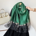 Écharpe en soie vert foncé et noir avec rayures dorées pailletées et perles délicates - Vert