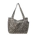 Grande borsa tote in tela leopardata con tasche laterali e doppie tracolle spaziose - Bianco