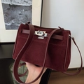 Borsa sottobraccio vintage bordeaux in pelle scamosciata con chiusura metallica - Rosso
