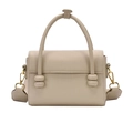 Sac à main en cuir grainé avoine avec large bandoulière et finitions dorées brillantes - Blanc Cassé