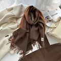 Écharpe bicolore style cachemire marron foncé et caramel avec glands pour l'hiver - 60*200cm / Caramel