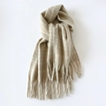 Sciarpa spessa in lana mohair beige con morbide frange e finitura a maglia - 200x40cm / Cachi