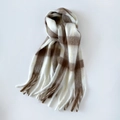 Thick mohair checkered scarf in white and brown with long decorative tassels - Brown