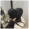 Bolso bandolera acolchado en forma de corazón negro con herrajes dorados y correa - Negro
