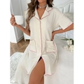 Camicia da notte plissé color crema da donna con bordi rosa e colletto a revers - S / Beige