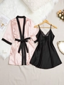 Flachbild-Set aus rosa Satinbademantel mit schwarzer Borte und schwarzem Spitzen-Nachthemd - S / Rosa