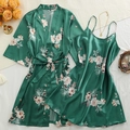 Ensemble de nuit deux pièces en satin floral pour femme avec peignoir et chemise en vert foncé - S / Floral Vert Foncé