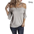 Detailansicht graues Off-Shoulder Oberteil mit gekreuzten Trägern und Trompetenärmeln - 3XL / Grau