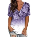 Damen V-Ausschnitt T-Shirt mit lila Rosenblütendruck und weißem Farbverlauf-Design - Lila / S
