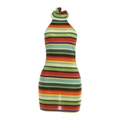 Miniabito in maglia con allacciatura al collo e vivaci strisce arcobaleno orizzontali - S / Verde