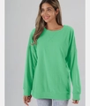 Détail d'un sweat-shirt vert menthe avec surpiqûres en V classiques sur le col rond - Vert Émeraude