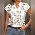 Dames T-shirt met korte mouwen, V-hals en bruine bladerprint op wit textiel - S / Wit