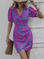 Fuchsia-türkises Wickelkleid mit Leopardenmuster, V-Ausschnitt und kurzen Puffärmeln - S / Dunkelrosa