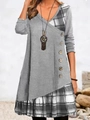 Damen-Langarmkleid mit V-Ausschnitt, asymmetrischem Karomuster und dekorativen Knöpfen - S / Hellgrau
