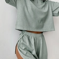 Set homewear da donna in maglia a righe verdi e bianche con maglietta e pantaloncini - Taglia S / Verde