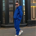 Γυναικείο αθλητικό σετ με oversized φούτερ και παντελόνι jogger σε μπλε ρουά χρώμα - S / Μπλε