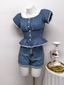 Ensemble bleu style denim pour femme avec bordures en dentelle et boutons floraux - S / Bleu (Manche Sans Élastique)