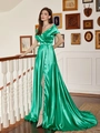 Elegant emerald green satin evening gown featuring a V-neck and a high slit skirt - S / Green