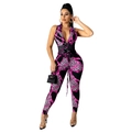 Detail der Taillenschnürung am rosa Damen-Jumpsuit mit Leoparden- und Kettenmuster - 2XL / Rosa