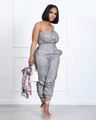 Details von grau gestreiftem trägerlosem Jumpsuit mit Reißverschluss und Taschen - S / Schwarz Gestreift (G0464)