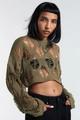 Gros plan sur un crop top en maille vert olive avec détails ajourés déstructurés - S / Vert Militaire