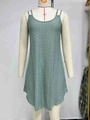 Robe trapèze sans manches en crochet vert sauge avec fines bretelles et motifs ajourés - S / Vert Sauge (Photo Réelle)