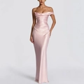 Robe de soirée moulante en satin rose avec épaule dénudée et design drapé élégant - S / Rose
