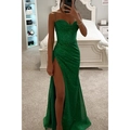Elegant emerald green sequin evening dress with spaghetti straps and high side slit - S / Green
