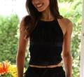 Schickes schwarzes Zweiteiler-Sommerset mit Halterneck-Top und Kordelzug-Shorts für Damen - S / Schwarzes Oberteil