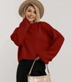 Dettaglio maglione oversize rosso scuro con girocollo e polsini a costine in maglia - S / Tops / Borgogna