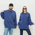 Pull en tricot minimaliste bleu moyen à col rond pour couples, style ample et oversize - S / Bleu