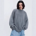Pull en tricot gris foncé surdimensionné pour homme avec col rond et poignets côtelés - S / Gris
