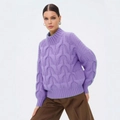 Grosso maglione viola a trecce con maniche a lanterna e un elegante collo alto - Violetto