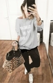 Pull gris Sunday I'm In Love avec pantalon noir et sac à main imprimé léopard chic - S / Gris-blanc clair