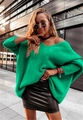 Nahaufnahme hellgrüner Oversize-Strickpullover mit Fledermausärmeln und Rundhalsausschnitt - S / Grün