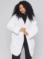 Dettaglio del cardigan bianco oversize in maglia con grandi tasche frontali e spalle scese - S / Bianco
