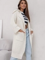 Dettaglio della maglia spessa e della tasca grande sul cardigan lungo oversize color crema - S / Bianco Sporco