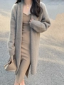 Cárdigan de punto oversize beige avena en mohair suave con elegante vestido midi - Talla única / Caqui