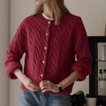 Cardigan rétro rouge foncé en maille torsadée avec des boutons dorés élégants - Taille unique / Rouge