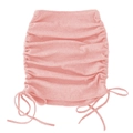 Detail eines rosa Strick-Minirocks mit verstellbaren Kordelzügen und geraffter Textur - S / Rosa
