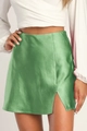 Jupe courte élégante en satin vert herbe à taille haute avec fente latérale - Vert Herbe (Personnalisé)