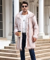 Dettaglio della texture del cappotto lungo da uomo in ecopelliccia con sfumature - S / Bianco Punte Caffè