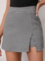 High waist black and white houndstooth mini skort with a side slit detail - S / Black Houndstooth