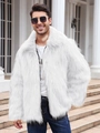 Dettaglio della texture in ecopelliccia bianca su giacca da uomo con collo a rever - S / Bianco