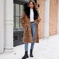 Cappotto in ecopelliccia da donna con motivo a serpente marrone e grande collo in peluche nero - S / Serpente Marrone