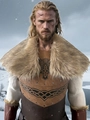 Men's Viking warrior faux fur shawl and leather armor costume for Halloween cosplay - Long Yellow Fur