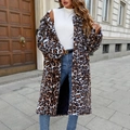 Cappotto lungo in ecopelliccia leopardata con maxi colletto e fodera trapuntata - S / Stampa leopardata marrone