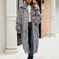 Langer grauer Kunstpelzmantel mit Revers und Knöchellänge für winterliches Styling - S / Grau